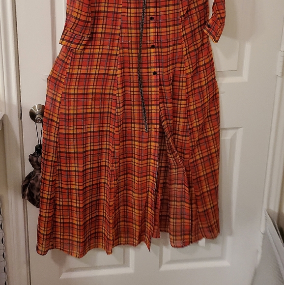 *SALE* PLAID 🍁SM - Picture 5 of 7
